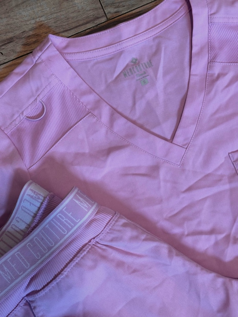 Med Couture Women's V-Neck Scrub Top & Pant Set - pink - Picture 2 of 3